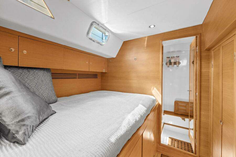 Blue Star 63ft Hylas Yacht For Sale Blue Star 63ft Hylas Yacht For Sale
