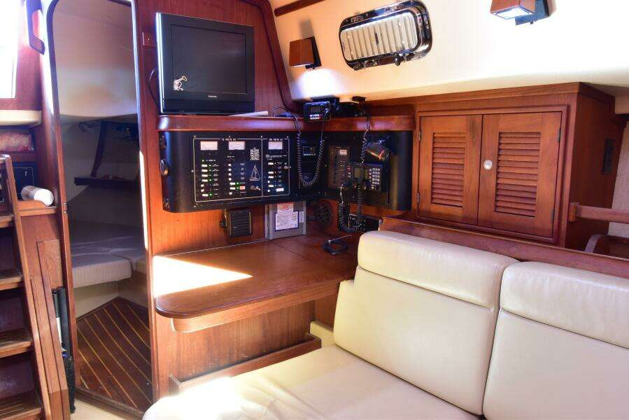 SHIBUMI 37ft Island Packet Yacht For Sale