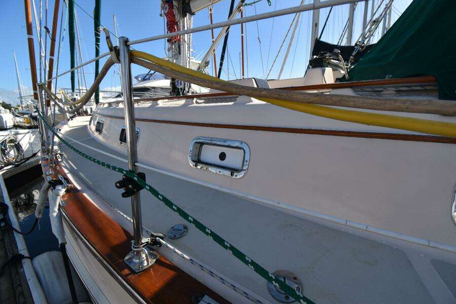 SHIBUMI 37ft Island Packet Yacht For Sale