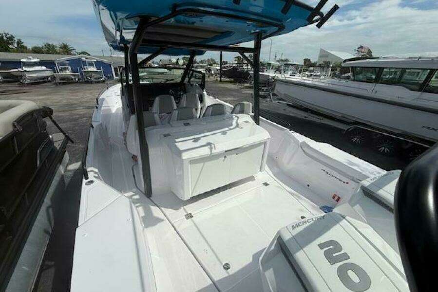 28ft Axopar Yacht For Sale