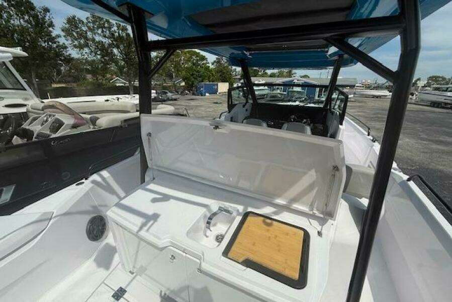 28ft Axopar Yacht For Sale