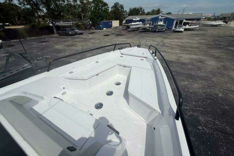 28ft Axopar Yacht For Sale