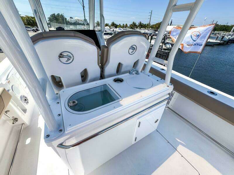 31ft Edgewater Yacht For Sale