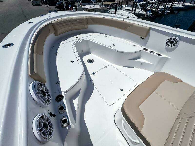 31ft Edgewater Yacht For Sale