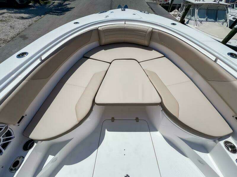 31ft Edgewater Yacht For Sale