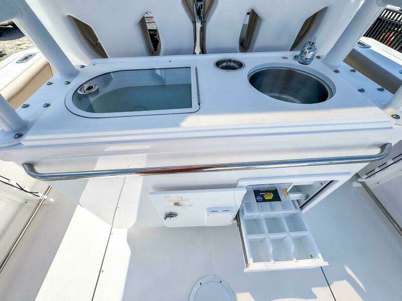 31ft Edgewater Yacht For Sale