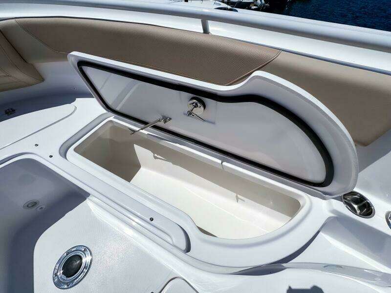31ft Edgewater Yacht For Sale