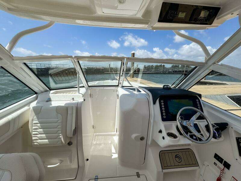 26ft Edgewater Yacht For Sale