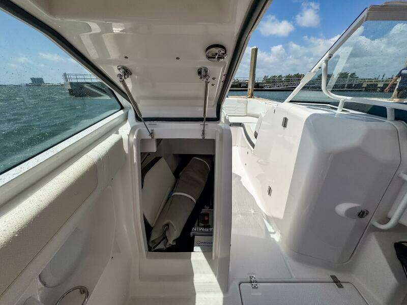 26ft Edgewater Yacht For Sale
