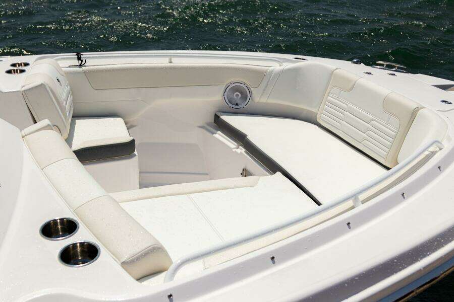 26ft Edgewater Yacht For Sale