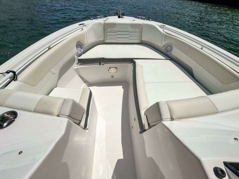 26ft Edgewater Yacht For Sale