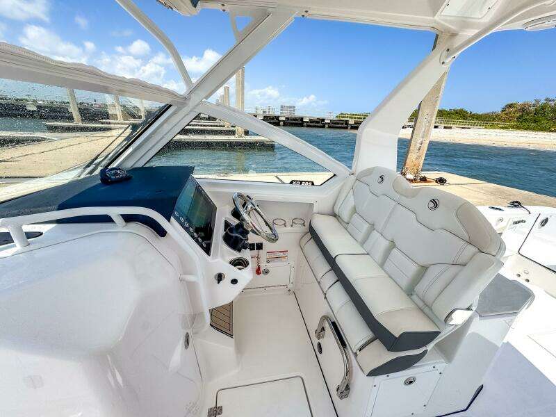 26ft Edgewater Yacht For Sale