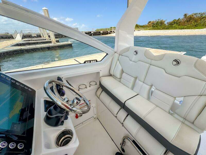 26ft Edgewater Yacht For Sale
