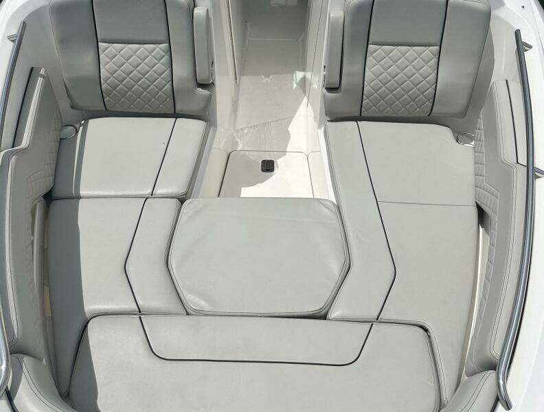 Sheminem 29ft Pursuit Yacht For Sale