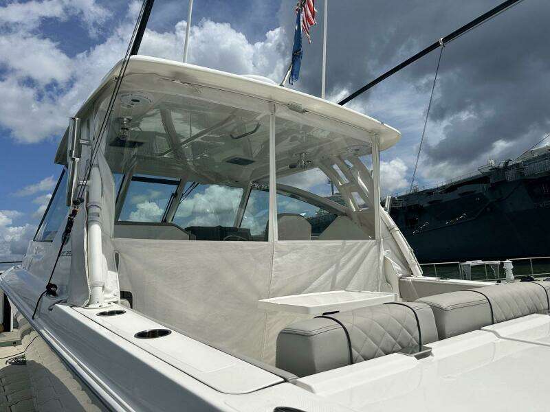 Sheminem 29ft Pursuit Yacht For Sale