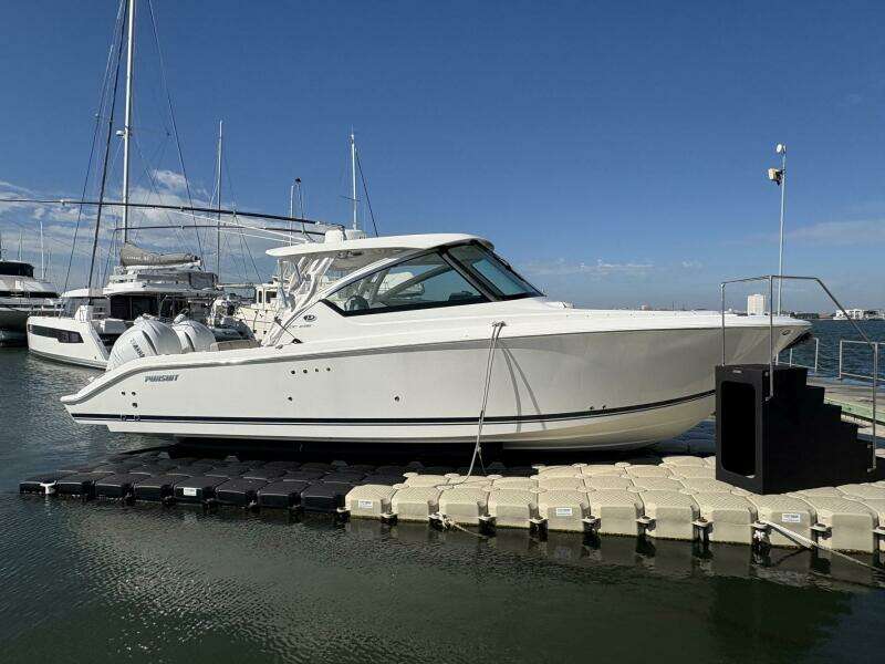 Sheminem 29ft Pursuit Yacht For Sale