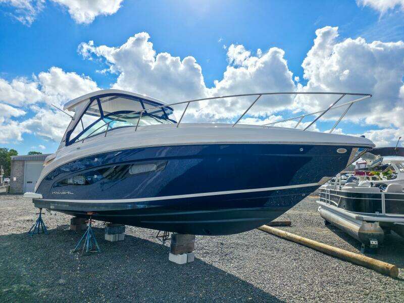 33ft Regal Yacht For Sale