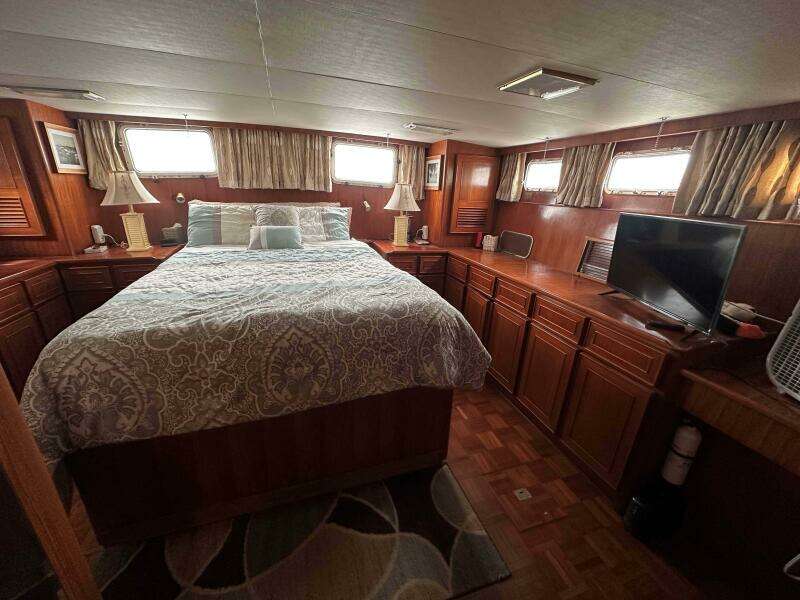 1028 Padraigin Master Cabin