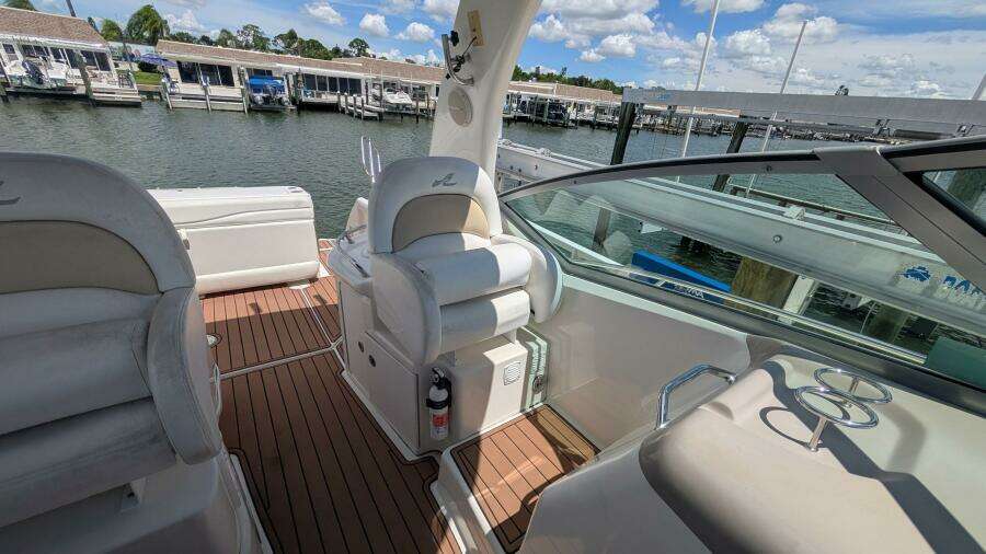 Reel Slick 34ft Sea Ray Yacht For Sale