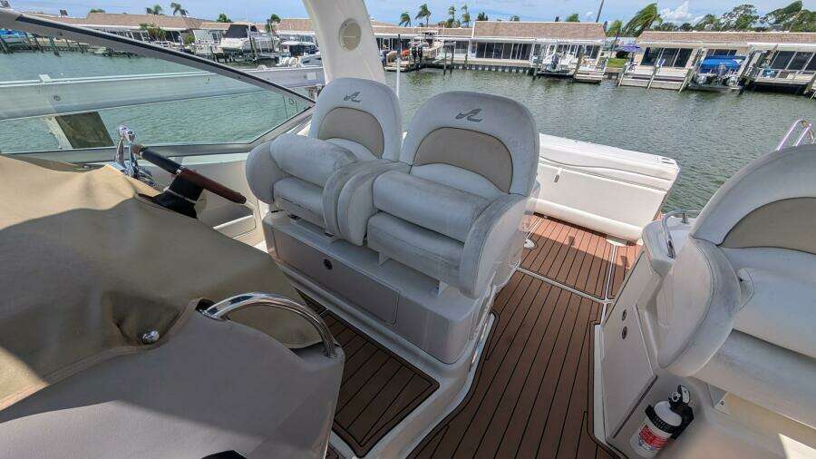Reel Slick 34ft Sea Ray Yacht For Sale