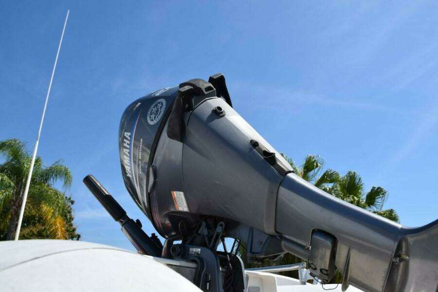 20hp Yamaha 4-stroke outboard motor
