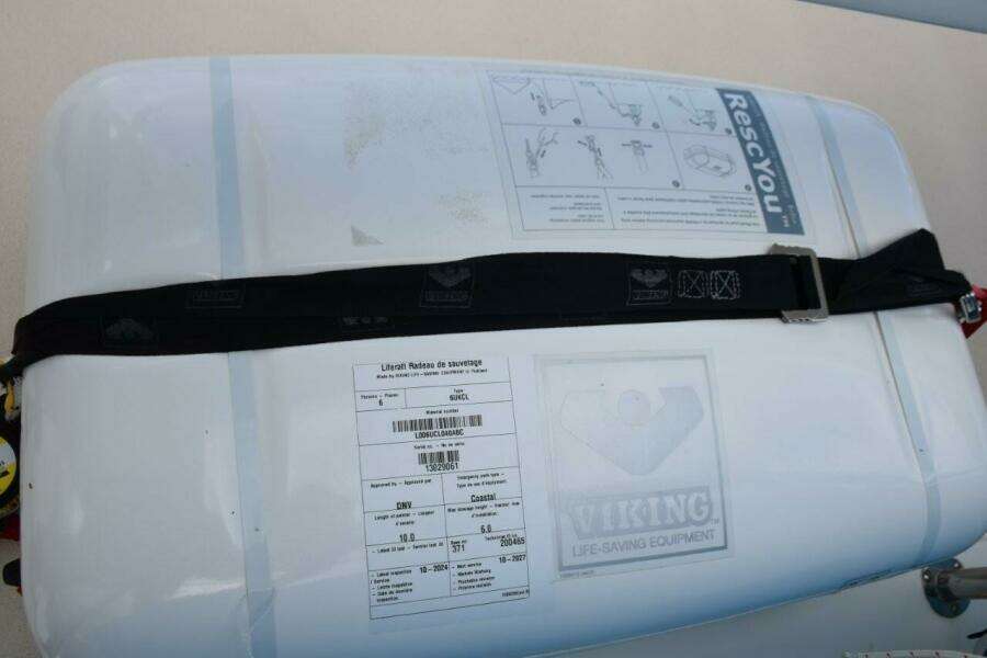 New 6-man Viking emergency cannister raft
