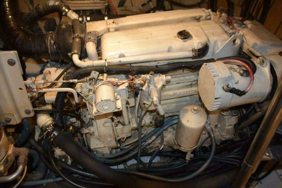 Detroit Diesel 4-53 natural aspirated portside motor