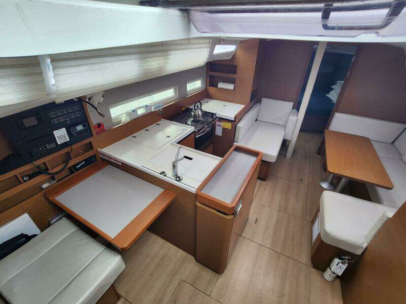 Sul Vento 41ft Jeanneau Yacht For Sale