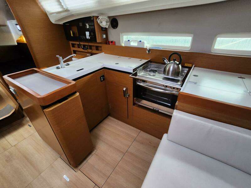 Sul Vento 41ft Jeanneau Yacht For Sale