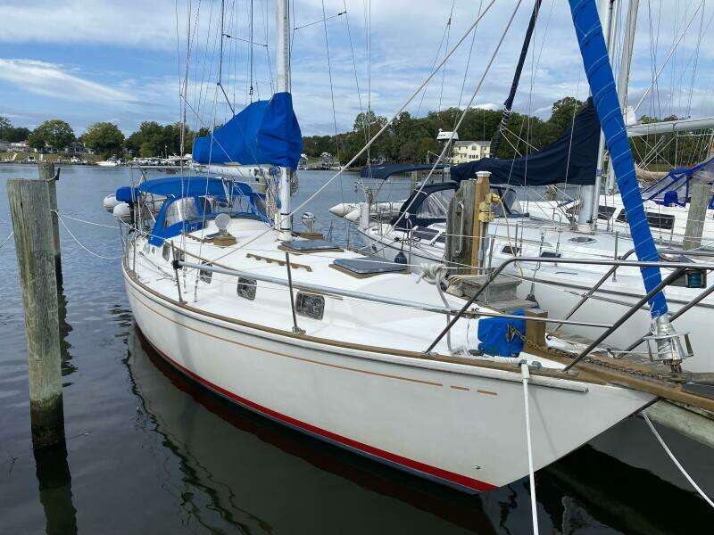 Morning Light 37ft Dickerson Yacht For Sale