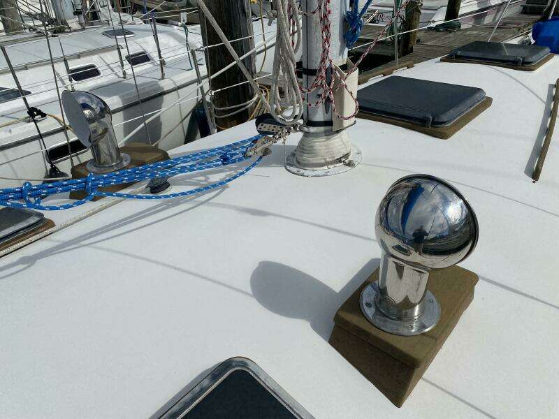 Morning Light 37ft Dickerson Yacht For Sale