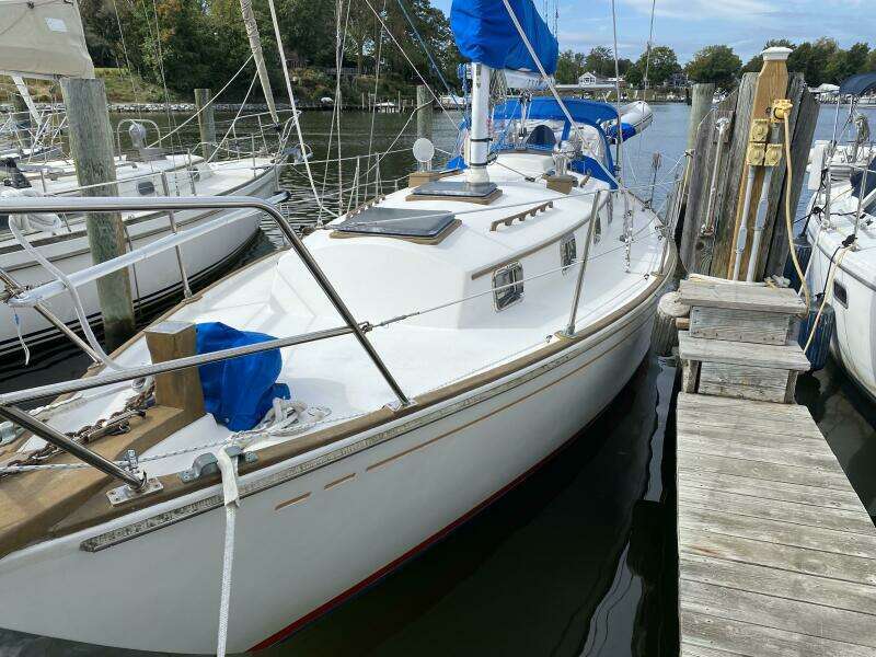 Morning Light 37ft Dickerson Yacht For Sale