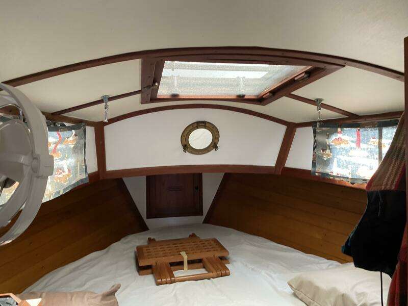 Morning Light 37ft Dickerson Yacht For Sale