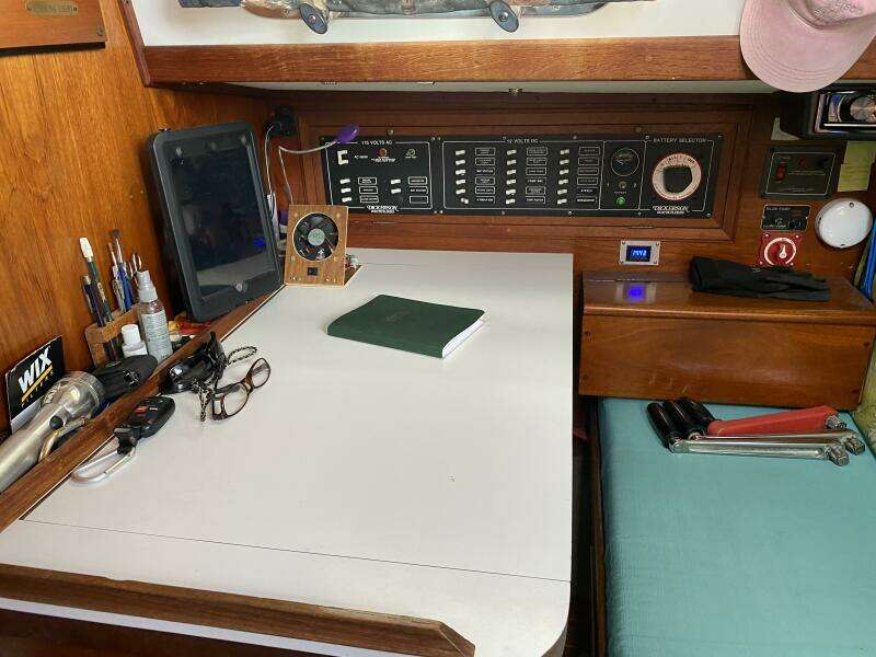 Morning Light 37ft Dickerson Yacht For Sale