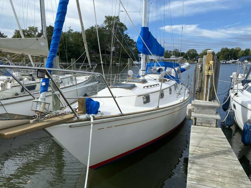 Morning Light 37ft Dickerson Yacht For Sale