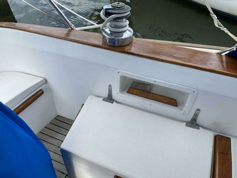 Morning Light 37ft Dickerson Yacht For Sale