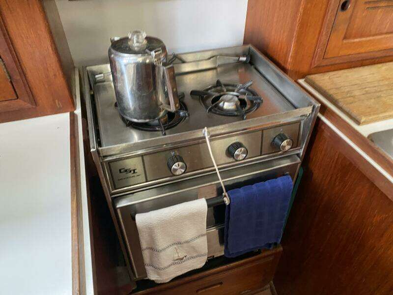 Morning Light 37ft Dickerson Yacht For Sale
