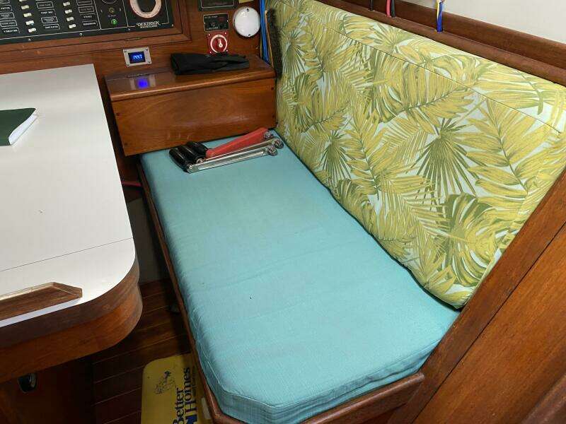 Morning Light 37ft Dickerson Yacht For Sale