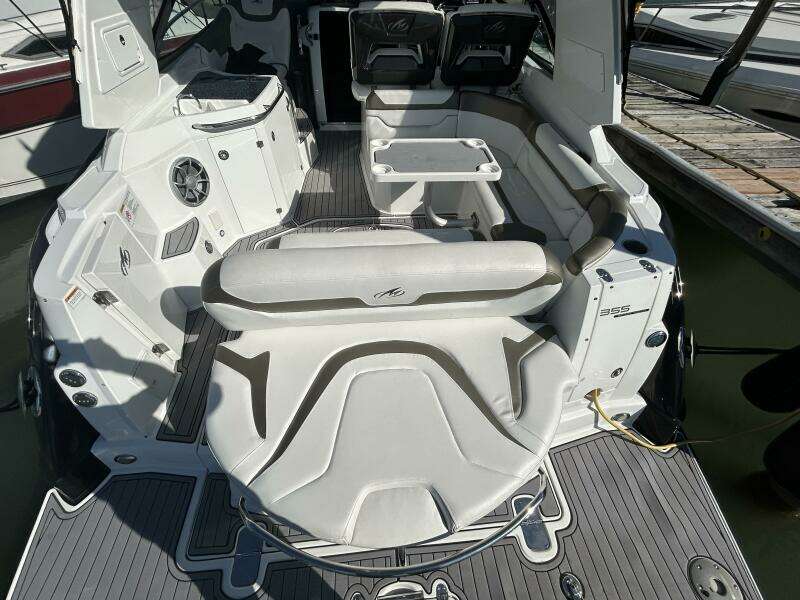 35ft Monterey Yacht For Sale