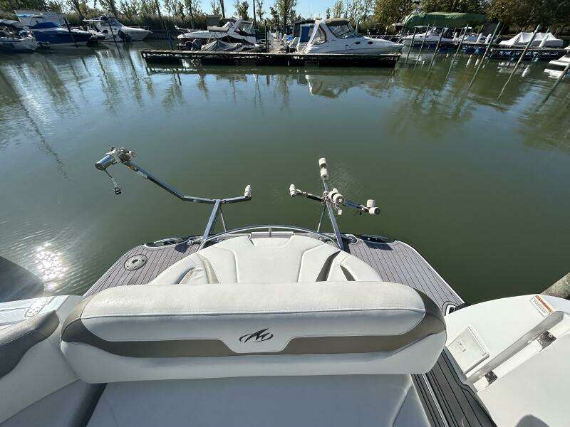 35ft Monterey Yacht For Sale