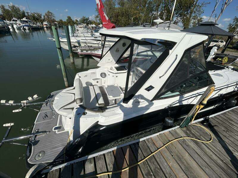 35ft Monterey Yacht For Sale