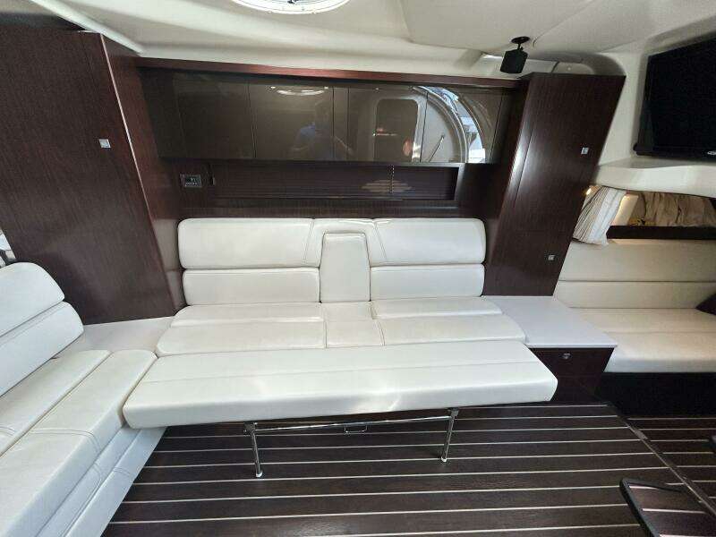 35ft Monterey Yacht For Sale