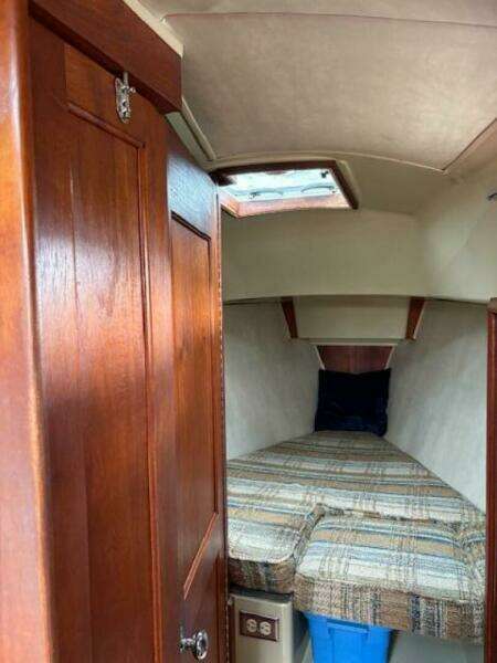 30ft Ericson Yacht For Sale