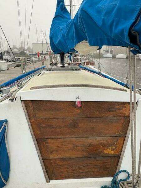30ft Ericson Yacht For Sale