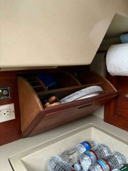 30ft Ericson Yacht For Sale