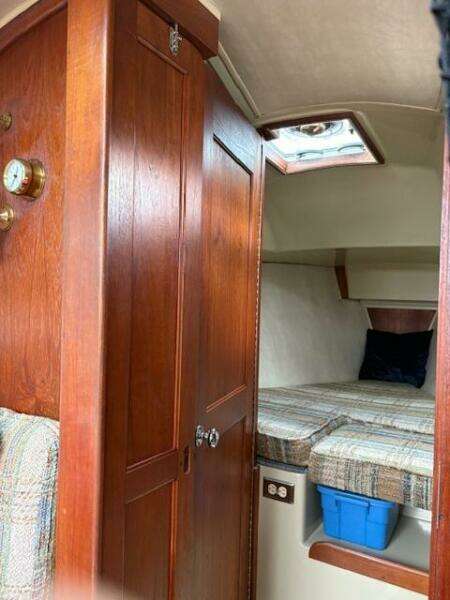 30ft Ericson Yacht For Sale