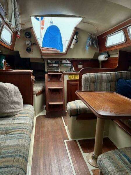 30ft Ericson Yacht For Sale