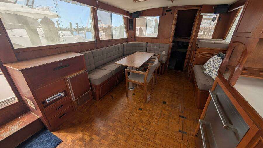 42ft Grand Banks Yacht For Sale