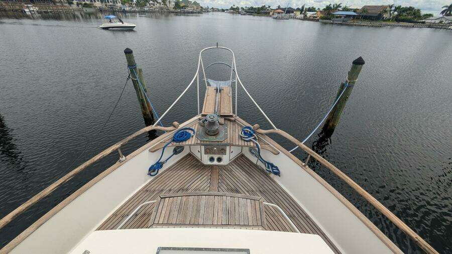 42ft Grand Banks Yacht For Sale