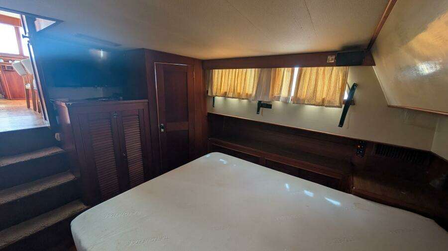 42ft Grand Banks Yacht For Sale